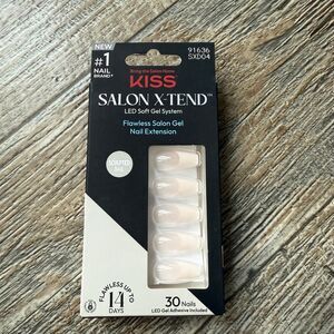 Kiss Nails Salon X-Tend LED Soft Gel System Medium French Ombré Nails